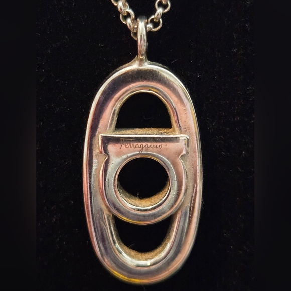 Salvatore Ferragamo Gancini Pendant Necklace - Picture 10 of 13
